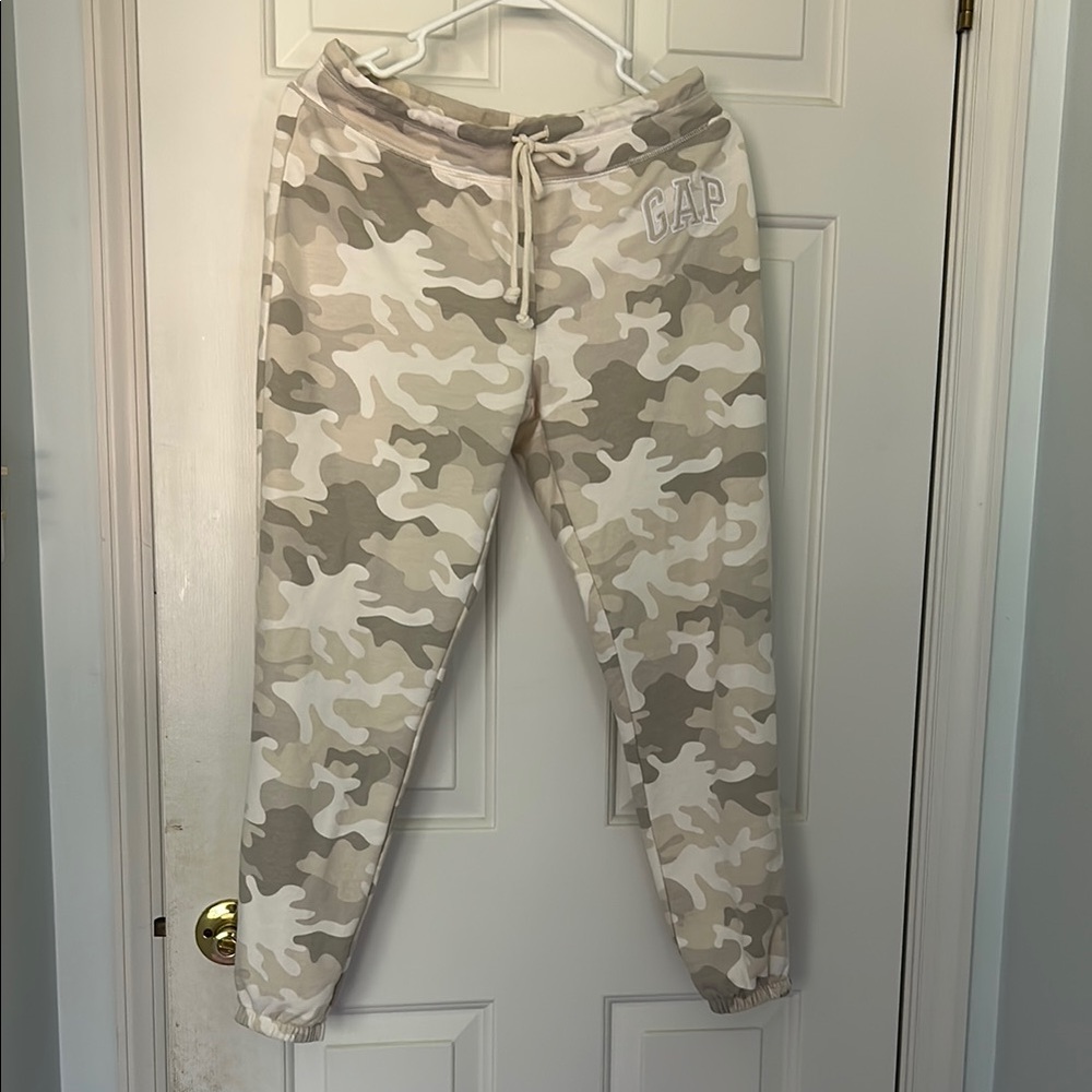 GAP Gray and Cream Sweatpants Comfortable Joggers
